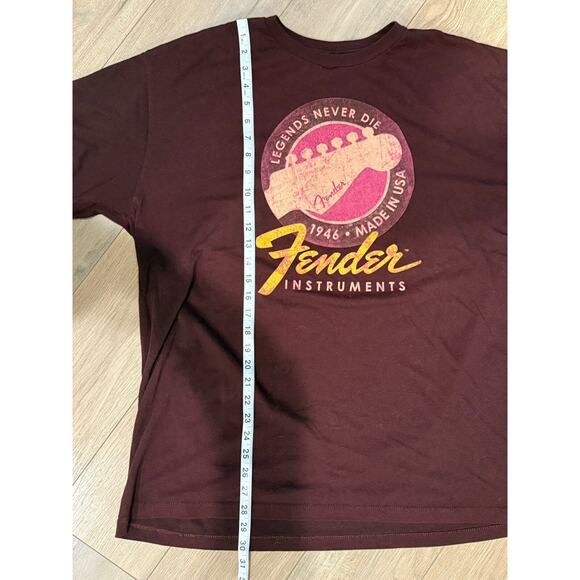 Fender Guitar T-Shirt Legends Never Die Logo Dark Red Size XXL - Picture 6 of 9